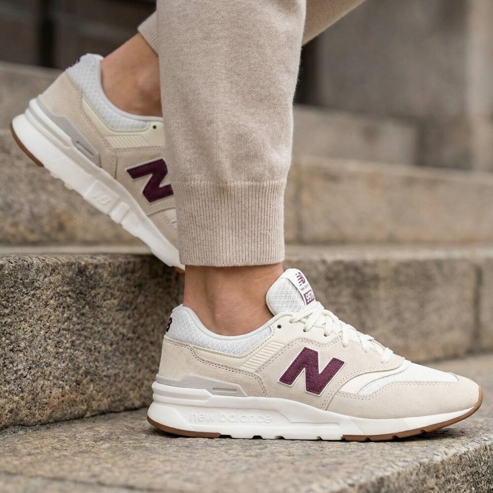 NEW BALANCE 997HRH  Casual Womens Sneakers Shoes Macademia Nut Burgundy size 9.5